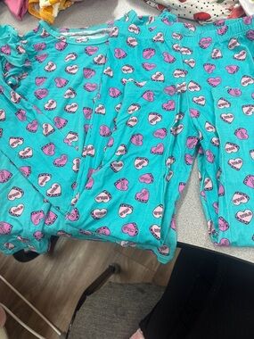 Girls' Turquoise Heart-Print Pajama Set - Kids